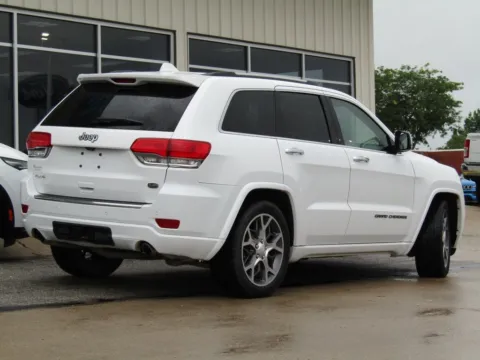 Another view of 2020 Jeep Grand Cherokee Overland for sale in Bethany, MO at Pettijohn Auto Center