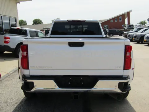 More photos of 2021 Chevrolet Silverado 3500HD LTZ at Pettijohn Auto Center, MO