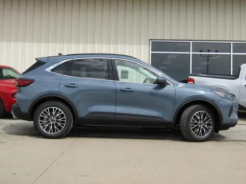 Photos of 2025 Ford Escape Plug-In Hybrid for sale in Bethany, MO at Pettijohn Auto Center