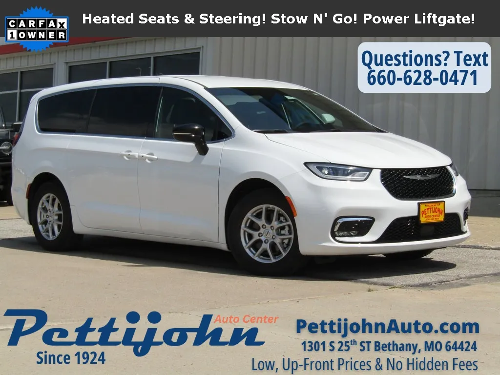 Used 2025 Chrysler Pacifica Select with VIN 2C4RC1BG0SR516589 for sale in Kansas City
