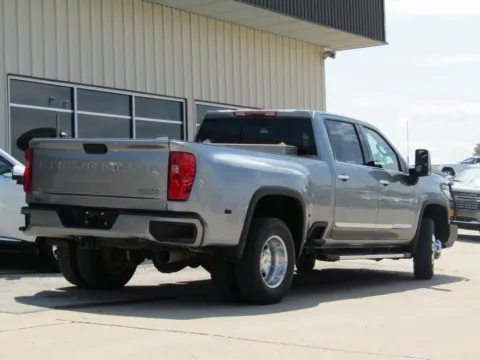Another view of 2025 Chevrolet Silverado 3500HD High Country for sale in Bethany, MO at Pettijohn Auto Center