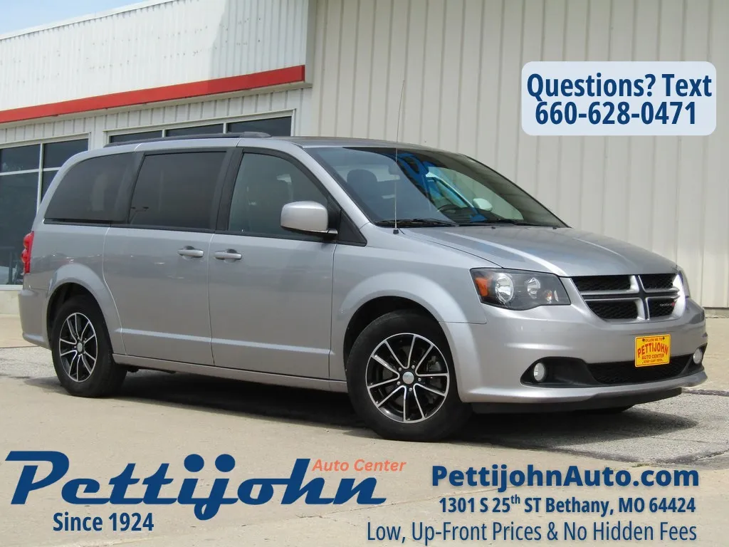 Used 2019 Dodge Grand Caravan GT with VIN 2C4RDGEG5KR558008 for sale in Kansas City