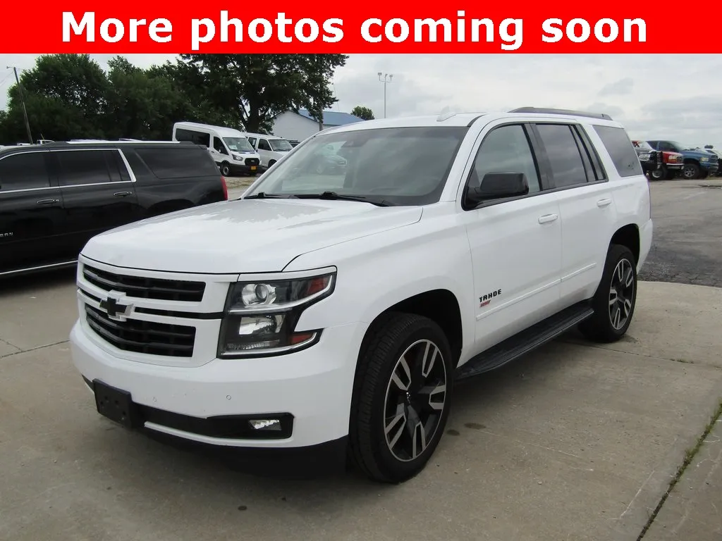 Used 2018 Chevrolet Tahoe Premier with VIN 1GNSKCKJ8JR299445 for sale in Kansas City