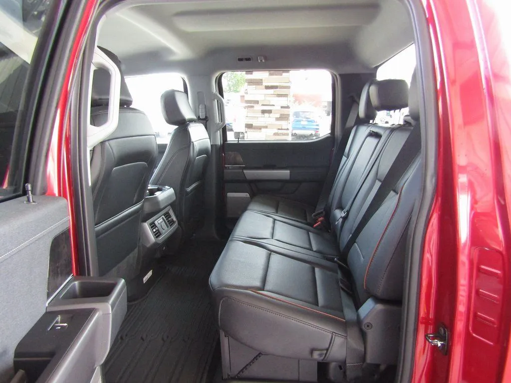2026 Ford F-350 Super Duty Lariat - Photo 31
