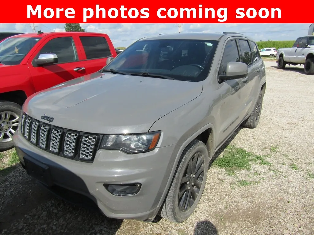 Used 2021 Jeep Grand Cherokee Laredo X with VIN 1C4RJFAG2MC795138 for sale in Kansas City