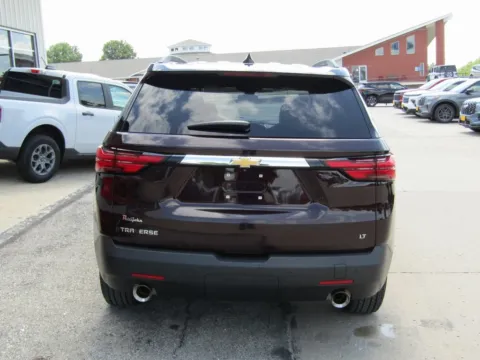 More photos of 2022 Chevrolet Traverse LT at Pettijohn Auto Center, MO