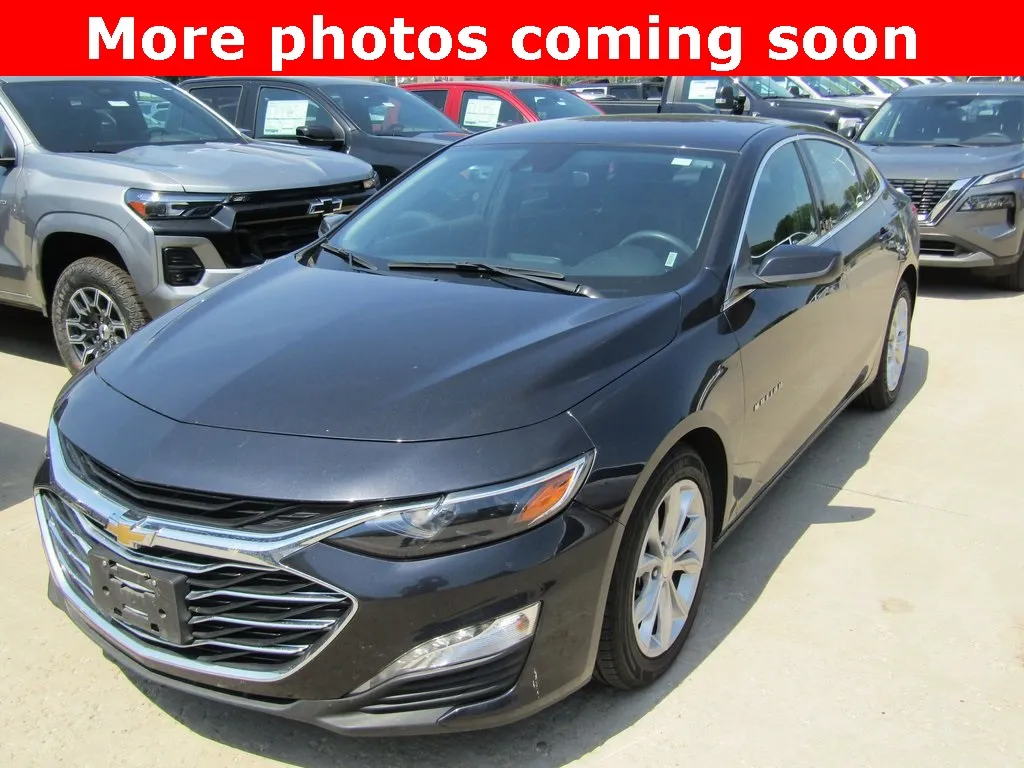 Used 2023 Chevrolet Malibu 1LT with VIN 1G1ZD5ST0PF165627 for sale in Kansas City