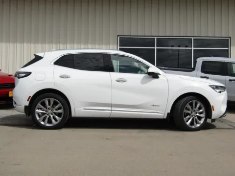 Photos of 2022 Buick Envision Avenir for sale in Bethany, MO at Pettijohn Auto Center