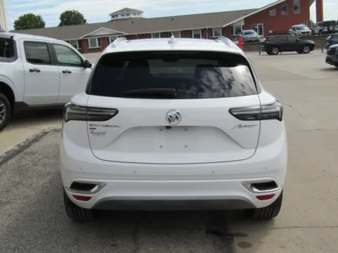 More photos of 2022 Buick Envision Avenir at Pettijohn Auto Center, MO