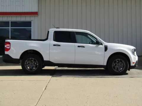 Photos of 2025 Ford Maverick XLT for sale in Bethany, MO at Pettijohn Auto Center