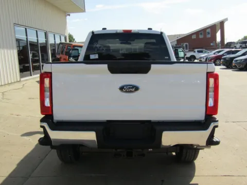 More photos of 2026 Ford F-350SD XLT at Pettijohn Auto Center, MO