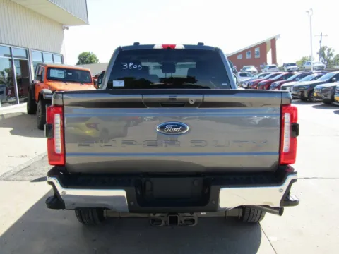 More photos of 2026 Ford F-250SD Lariat at Pettijohn Auto Center, MO