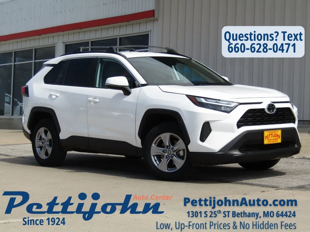 Used 2022 Toyota RAV4 XLE with VIN 2T3P1RFVXNW295615 for sale in Kansas City
