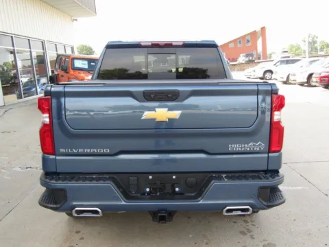 More photos of 2024 Chevrolet Silverado 1500 High Country at Pettijohn Auto Center, MO
