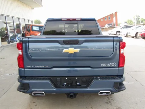 More photos of 2024 Chevrolet Silverado 1500 High Country at Pettijohn Auto Center, MO