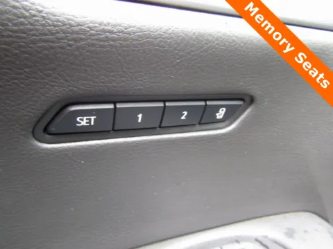 More photos of 2025 Cadillac XT6 Premium Luxury at Pettijohn Auto Center, MO