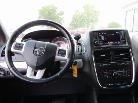 More photos of 2017 Dodge Grand Caravan GT at Pettijohn Auto Center, MO