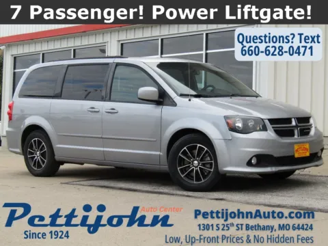 Silver 2017 Dodge Grand Caravan GT for sale in Bethany, MO