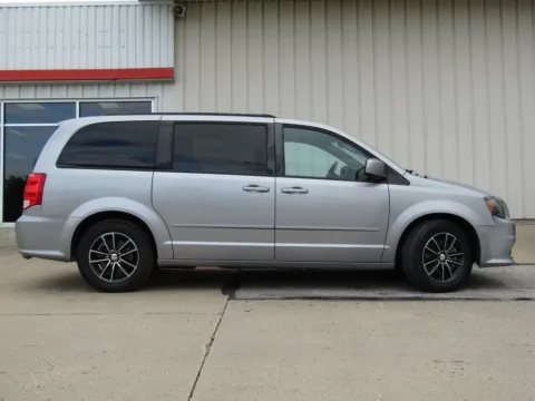Photos of 2017 Dodge Grand Caravan GT for sale in Bethany, MO at Pettijohn Auto Center