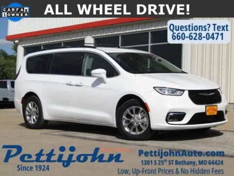 White 2022 Chrysler Pacifica Touring L for sale in Bethany, MO