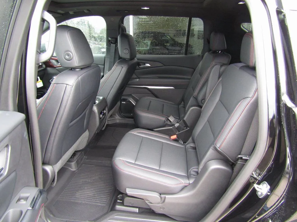 2026 Chevrolet Traverse Z71 - Photo 36