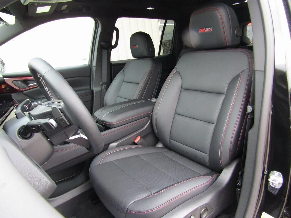 2026 Chevrolet Traverse Z71 - Photo 26