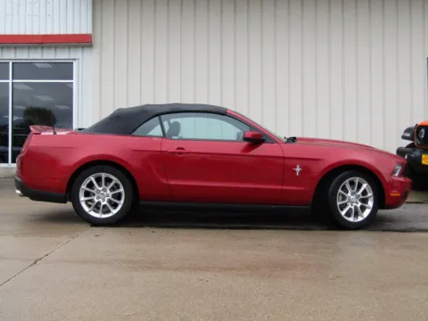 Photos of 2011 Ford Mustang V6 Premium for sale in Bethany, MO at Pettijohn Auto Center