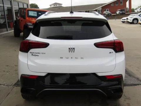 More photos of 2024 Buick Encore GX Sport Touring at Pettijohn Auto Center, MO