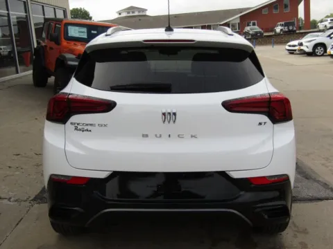 More photos of 2024 Buick Encore GX Sport Touring at Pettijohn Auto Center, MO