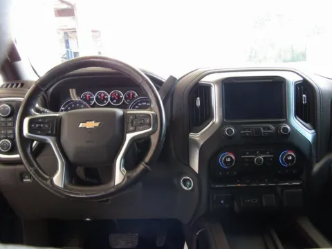 More photos of 2019 Chevrolet Silverado 1500 LTZ at Pettijohn Auto Center, MO