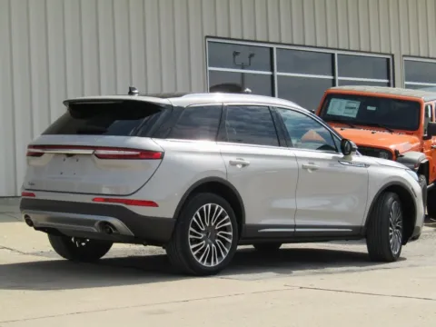 Another view of 2022 Lincoln Corsair Reserve for sale in Bethany, MO at Pettijohn Auto Center