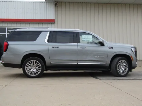 Photos of 2025 GMC Yukon XL Denali for sale in Bethany, MO at Pettijohn Auto Center