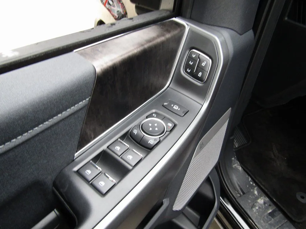 2026 Ford F-350 Super Duty Lariat - Photo 23