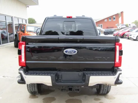 More photos of 2026 Ford F-350SD Lariat at Pettijohn Auto Center, MO