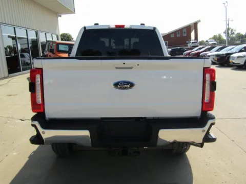 More photos of 2026 Ford F-350SD Lariat at Pettijohn Auto Center, MO