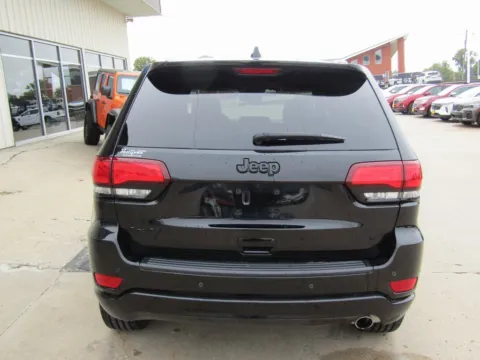 More photos of 2022 Jeep Grand Cherokee WK Laredo X at Pettijohn Auto Center, MO