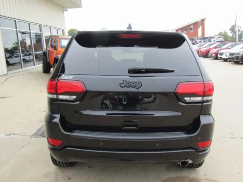 More photos of 2022 Jeep Grand Cherokee WK Laredo X at Pettijohn Auto Center, MO