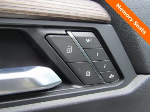 More photos of 2026 GMC Acadia Denali at Pettijohn Auto Center, MO