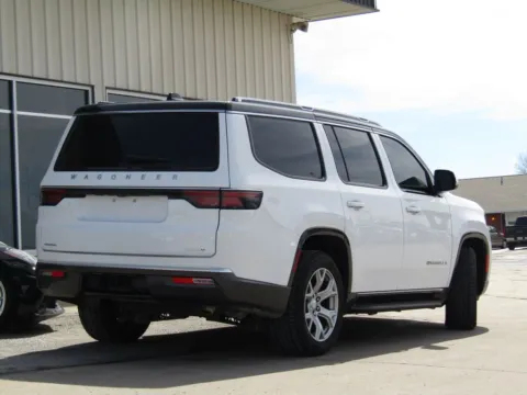 Another view of 2022 Jeep Wagoneer Series II for sale in Bethany, MO at Pettijohn Auto Center