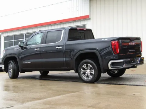More photos of 2026 GMC Sierra 1500 SLT at Pettijohn Auto Center, MO