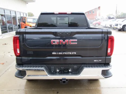 More photos of 2026 GMC Sierra 1500 SLT at Pettijohn Auto Center, MO