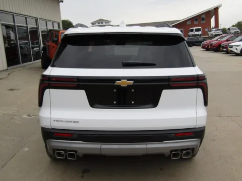 More photos of 2026 Chevrolet Traverse LT at Pettijohn Auto Center, MO
