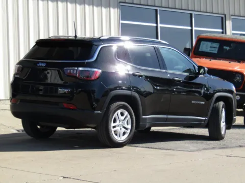 Another view of 2019 Jeep Compass Sport for sale in Bethany, MO at Pettijohn Auto Center