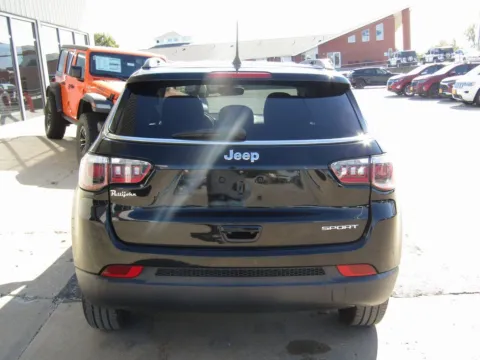 More photos of 2019 Jeep Compass Sport at Pettijohn Auto Center, MO