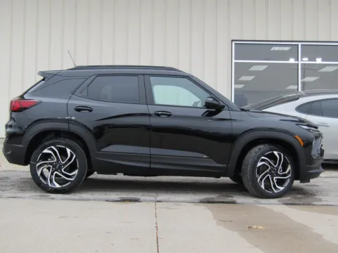 Photos of 2026 Chevrolet TrailBlazer RS for sale in Bethany, MO at Pettijohn Auto Center