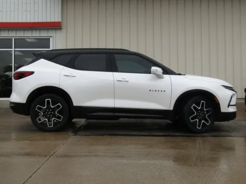 Photos of 2023 Chevrolet Blazer RS for sale in Bethany, MO at Pettijohn Auto Center