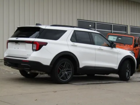 Another view of 2025 Ford Explorer ST-Line for sale in Bethany, MO at Pettijohn Auto Center