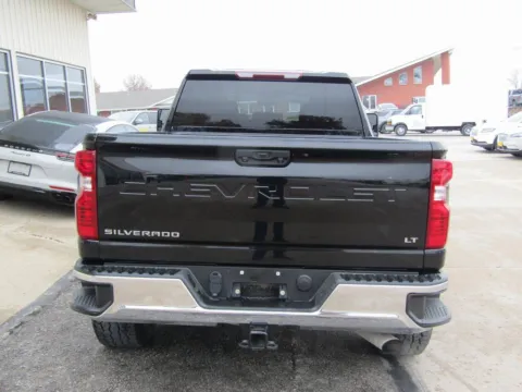 More photos of 2022 Chevrolet Silverado 2500HD LT at Pettijohn Auto Center, MO