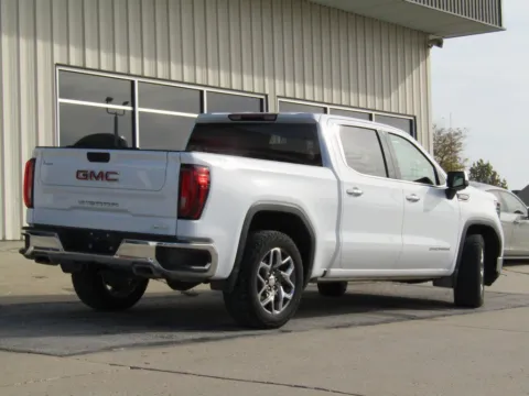 Another view of 2023 GMC Sierra 1500 SLT for sale in Bethany, MO at Pettijohn Auto Center