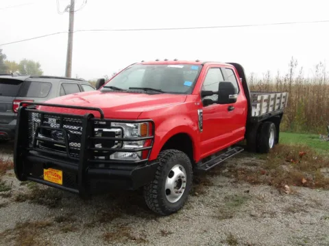 Red 2022 Ford F-350SD XLT for sale in Bethany, MO
